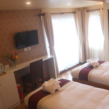 Hotel Family Ties Pvt. Ltd. Katmandu Eksteriør billede